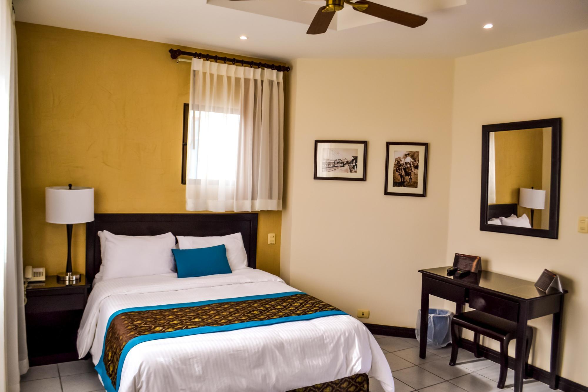Hotel Colonial San José Buitenkant foto