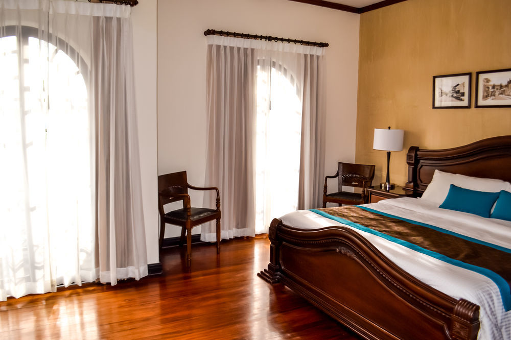 Hotel Colonial San José Buitenkant foto